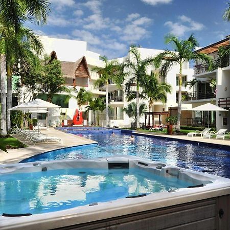 Luxurious & Central Condo In Playa Steps From The Beach Playa del Carmen Exterior photo