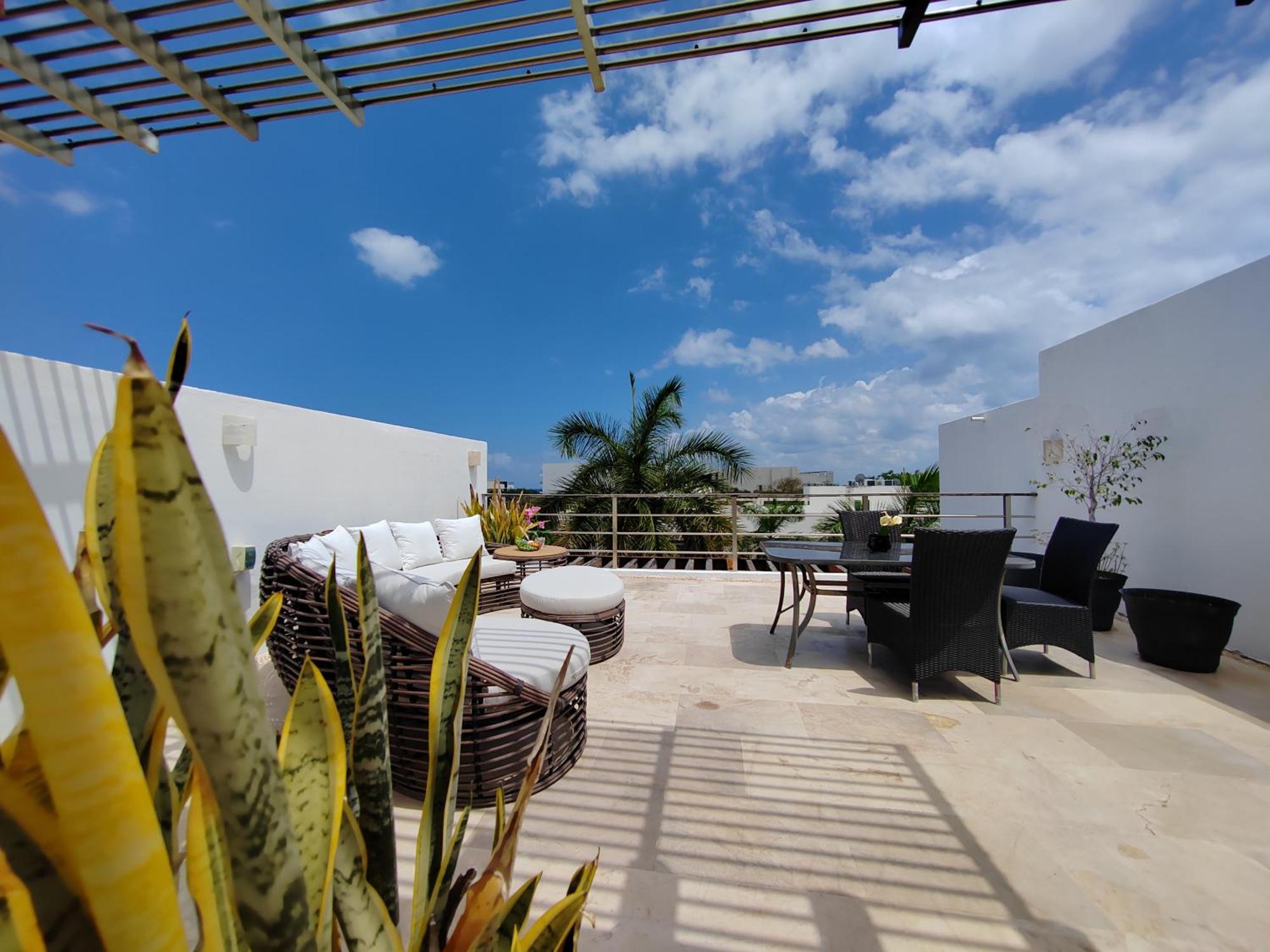 Luxurious & Central Condo In Playa Steps From The Beach Playa del Carmen Exterior photo