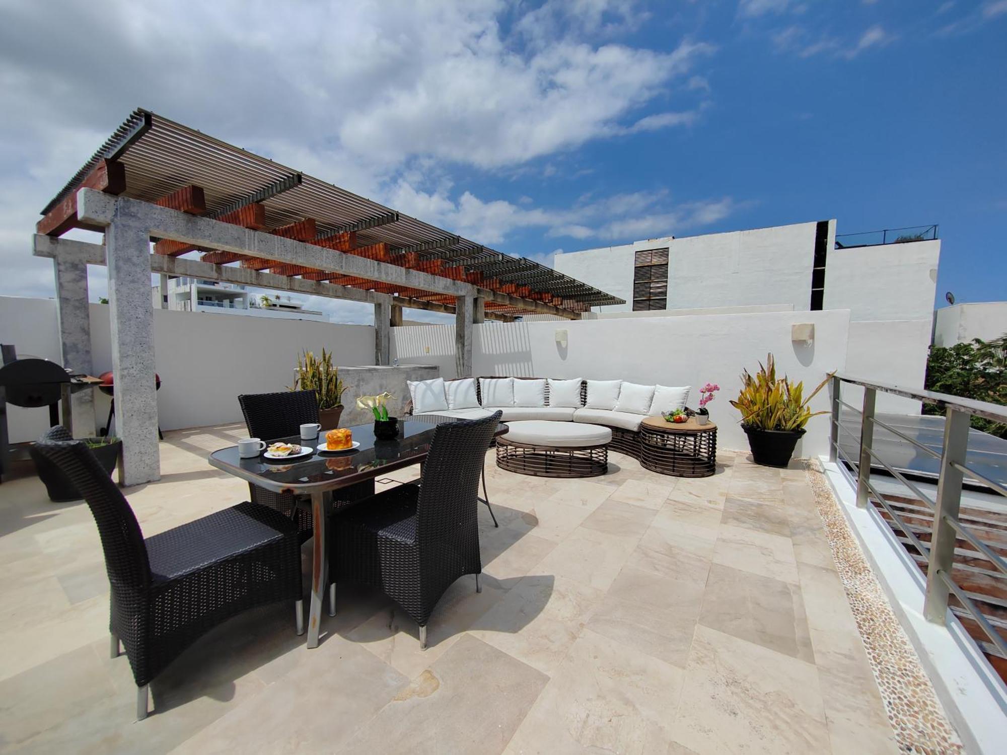 Luxurious & Central Condo In Playa Steps From The Beach Playa del Carmen Exterior photo