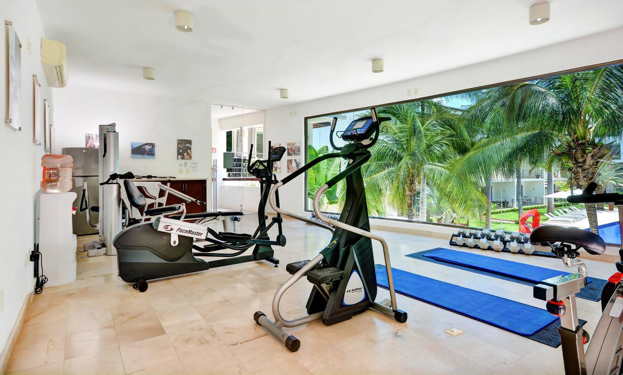 Luxurious & Central Condo In Playa Steps From The Beach Playa del Carmen Exterior photo