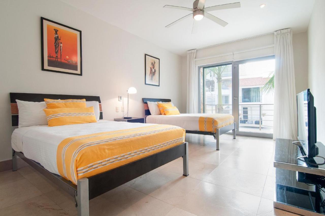 Luxurious & Central Condo In Playa Steps From The Beach Playa del Carmen Exterior photo